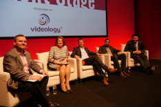 蒂姆·巴罗斯,菲奥娜·乔利,理查德·摩根,戴夫·鲍曼和达米安·伊尔斯