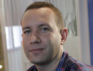 百特表示,澳大并不把媒体机构视为竞争对手。