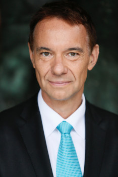 新的ITV制片厂老板大卫·莫特(David Mott)