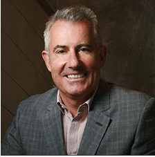 安东尼·凯克从广告公司跳槽到柬埔寨