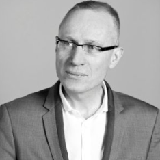 汤姆森:追逐时尚的代理商