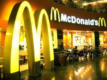 麦当劳店面