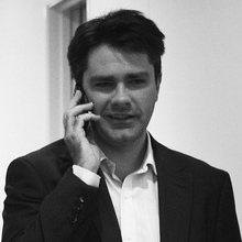 Mahoney在Woolworths工作两年多后加入了可口可乐南太平洋公司