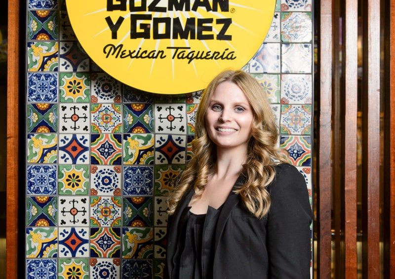 安娜·琼斯现在展望未来快餐