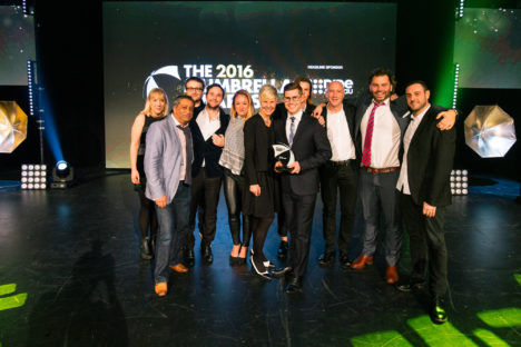 MLA和猴子党在过去两年赢得了公众的选票