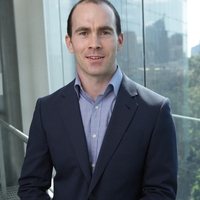 从莫纳什大学教授卢克·贝克。