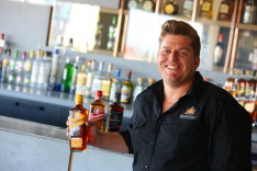 马特Bruhn帝亚吉欧