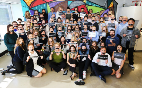 奥美公关在solidarity_ # FreeAJStaff