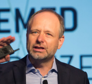 宝洁的Kuehlwein:如何构建标志性品牌