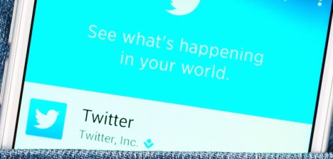 twitter-social-media-smart-phone