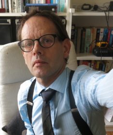 Scott-Lewis-他自己 - 无人开玩笑